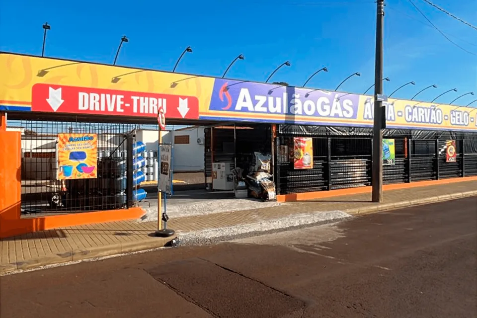 Fachada da Azulão Gás Lençóis Paulista